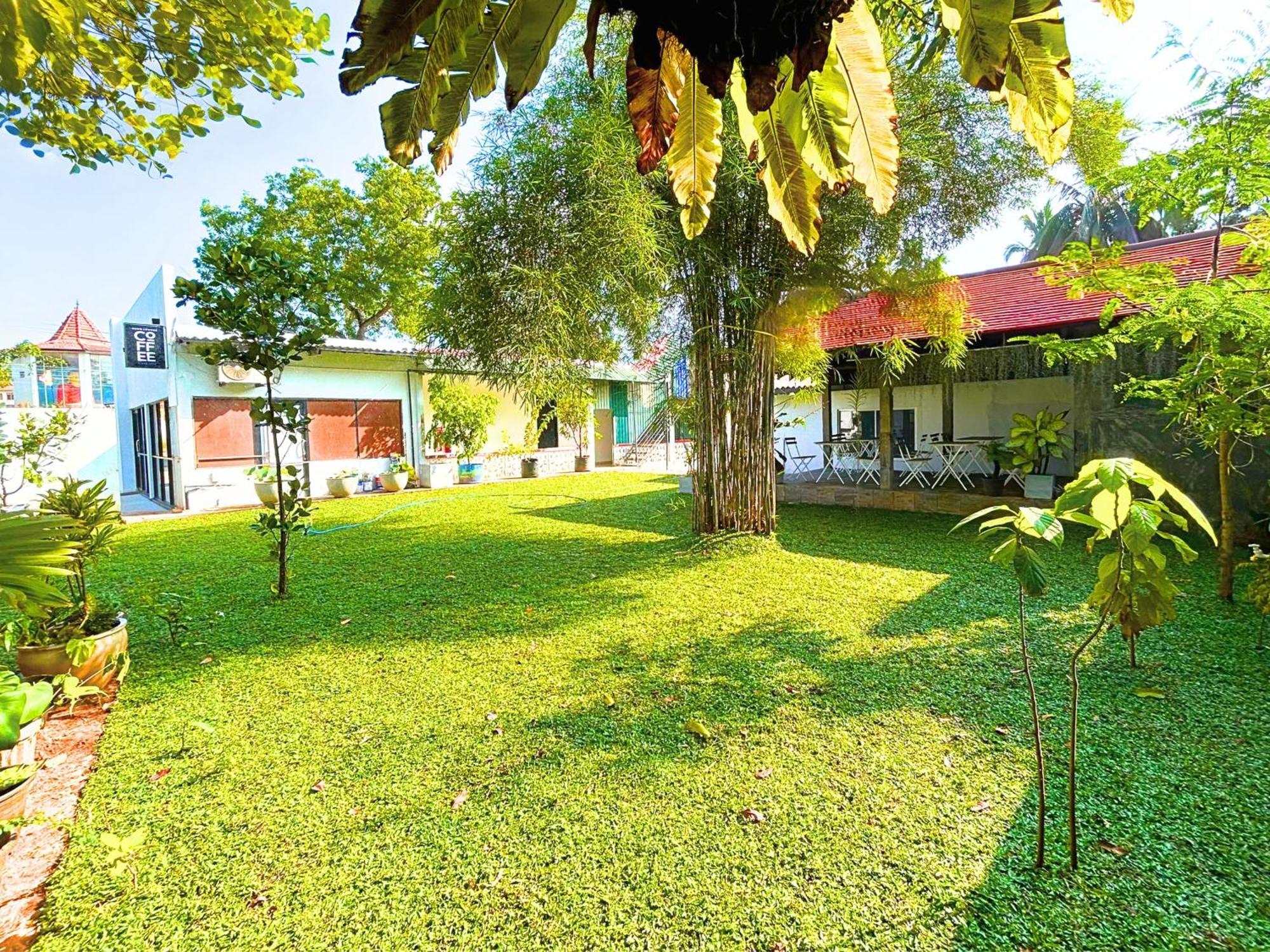 The Ivy Lake Anuradhapura Exterior photo