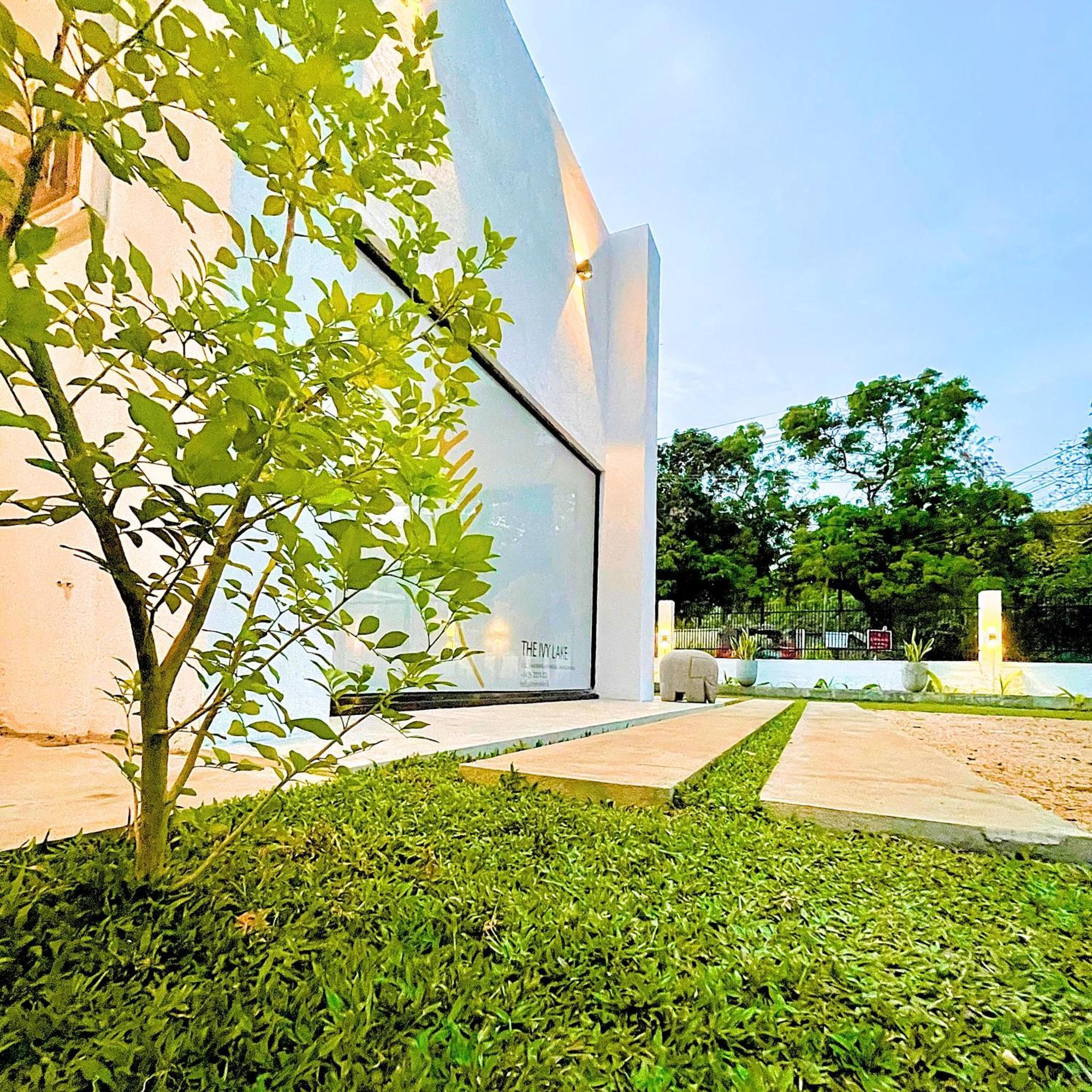 The Ivy Lake Anuradhapura Exterior photo